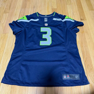 Women’s NFL Seahawks Wilson Jersey XL SKU670